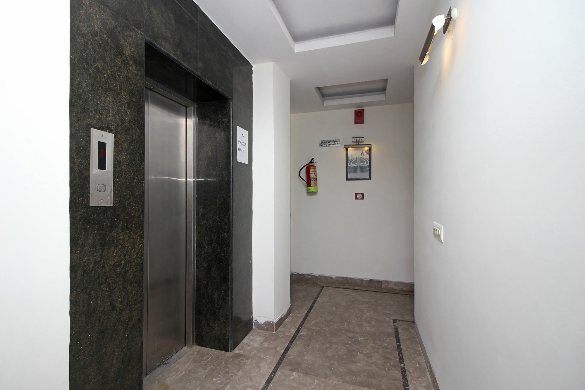 Oyo 9030 Hotel Delhi Airport Plaza New Delhi Exteriör bild
